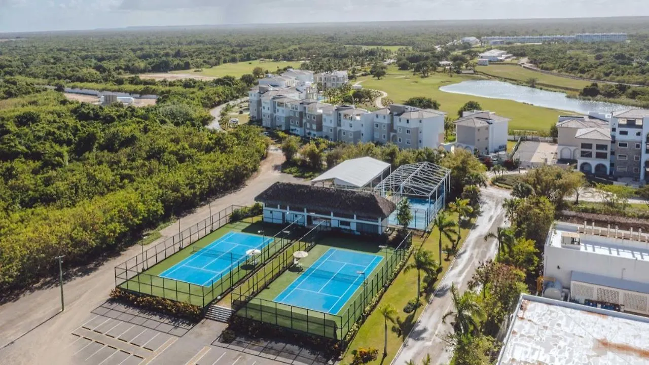 Beautiful Property Across From Hardrock Hotel With Free Casino Private Beach Club And Golf Course We Now Take Google Pay Apple Pay And Paypal Πούντα Κάνα 0*,  Δομινικανή Δημοκρατία