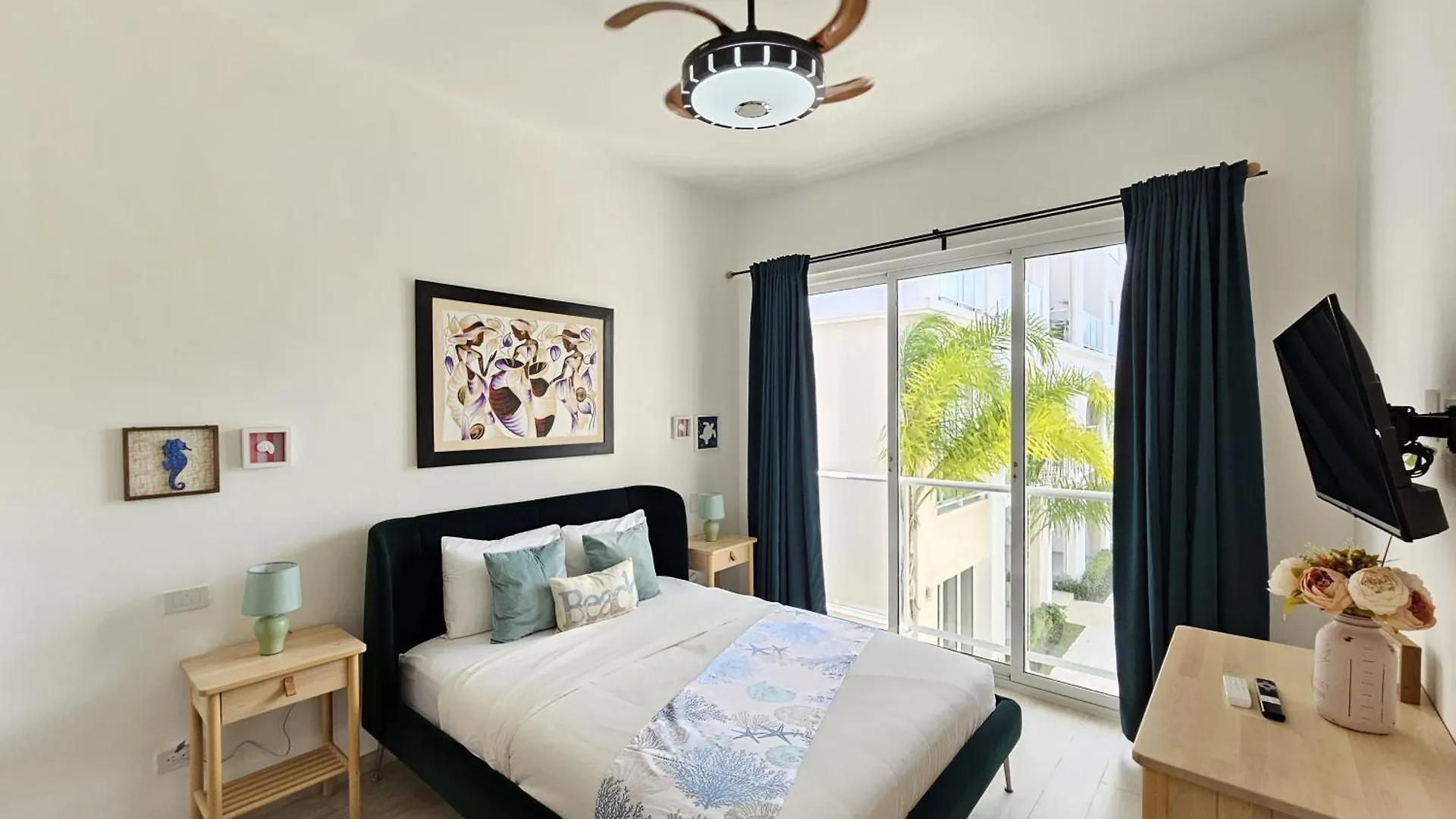 Beautiful Property Across From Hardrock Hotel With Free Casino Private Beach Club And Golf Course We Now Take Google Pay Apple Pay And Paypal Πούντα Κάνα Διαμέρισμα